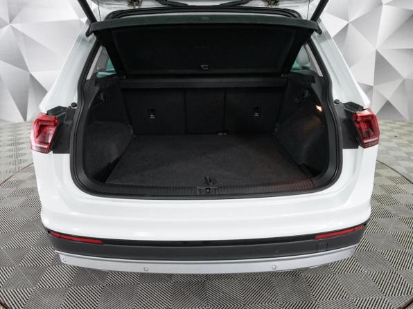 Volkswagen Tiguan II с пробегом 2019 года, цена 2 442 000 рублей, 156928 км, внедорожник, Автокод Объявления