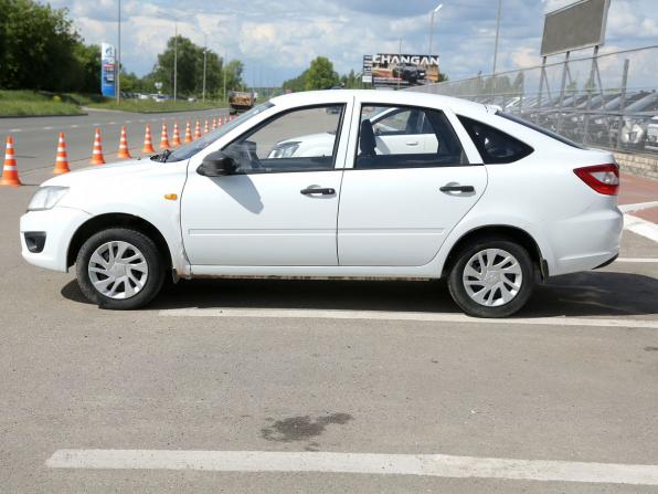 Lada (ВАЗ) Granta I с пробегом 2015 года, цена 329 000 рублей, 142500 км, лифтбек, Автокод Объявления