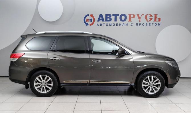 Nissan Pathfinder IV с пробегом 2015 года, цена 1 945 000 рублей, 90500 км, внедорожник, Автокод Объявления