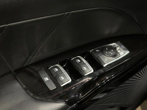 Kia K5 III с пробегом 2020 года, цена 2 890 000 рублей, 56802 км, седан, Автокод Объявления