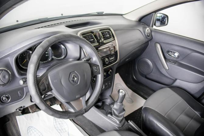 Renault Logan II с пробегом 2016 года, цена 819 000 рублей, 100730 км, седан, Автокод Объявления
