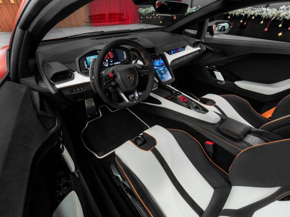 Lamborghini Temerario с пробегом 2025 года, цена 55 000 000 рублей, 10 км, купе, Автокод Объявления