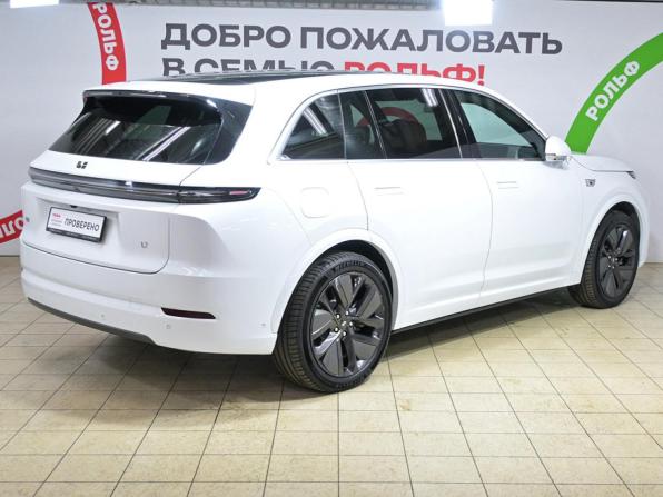 Li Auto (Lixiang) L7 I Рестайлинг с пробегом 2024 года, цена 7 150 000 рублей, 7800 км, внедорожник, Автокод Объявления