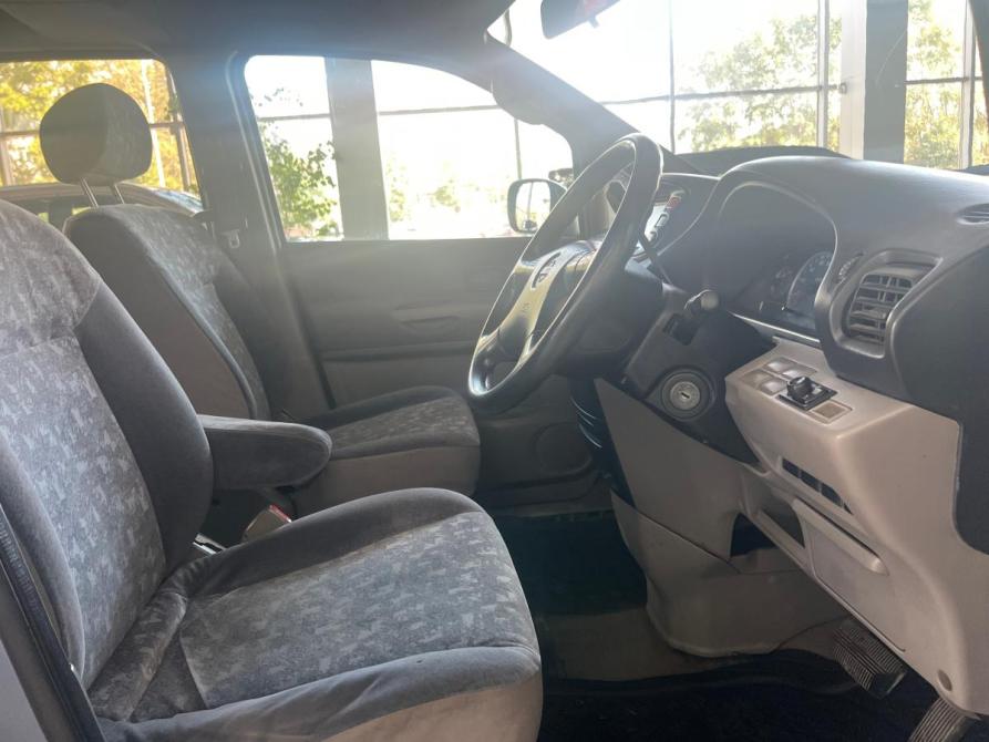 Nissan Serena I (C23) Новосибирск  - изображение 16