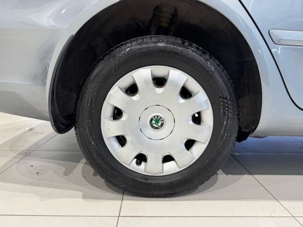 Skoda Octavia II (A5) Рестайлинг с пробегом 2013 года, цена 700 000 рублей, 344559 км, лифтбек, Автокод Объявления