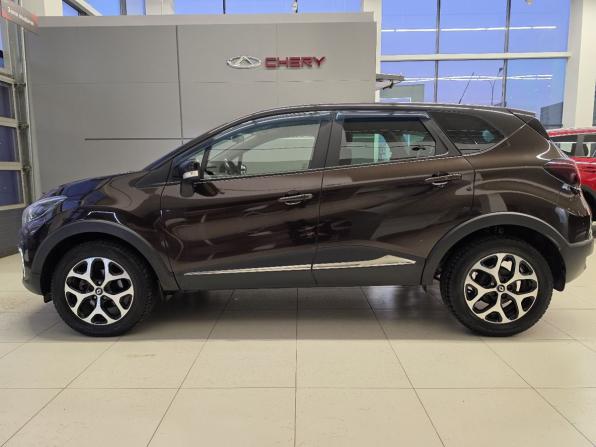 Renault Kaptur I с пробегом 2018 года, цена 1 349 000 рублей, 185064 км, внедорожник, Автокод Объявления