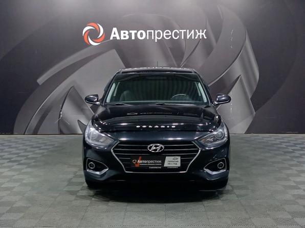 Hyundai Solaris II с пробегом 2017 года, цена 910 000 рублей, 199300 км, седан, Автокод Объявления