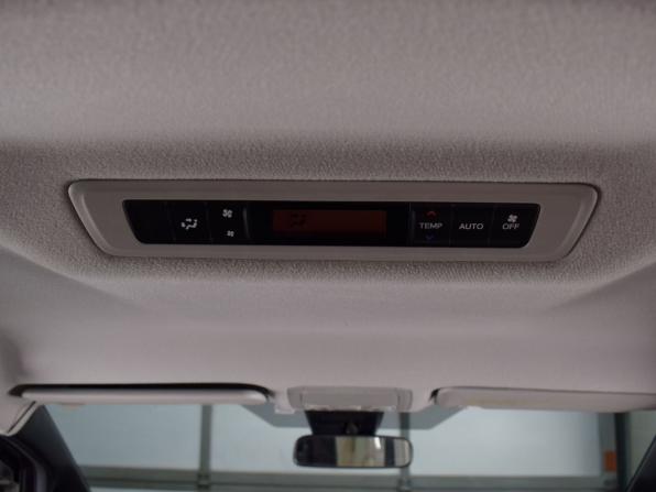 Toyota Noah III (R80) с пробегом 2016 года, цена 1 715 999 рублей, 143666 км, минивэн, Автокод Объявления