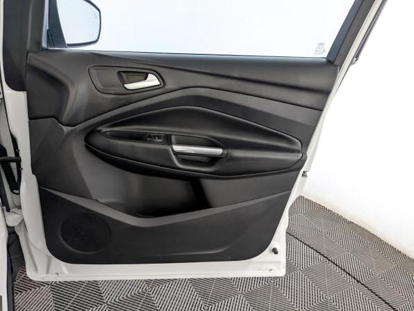 Ford Kuga II Рестайлинг с пробегом 2019 года, цена 1 890 000 рублей, 135073 км, внедорожник, Автокод Объявления
