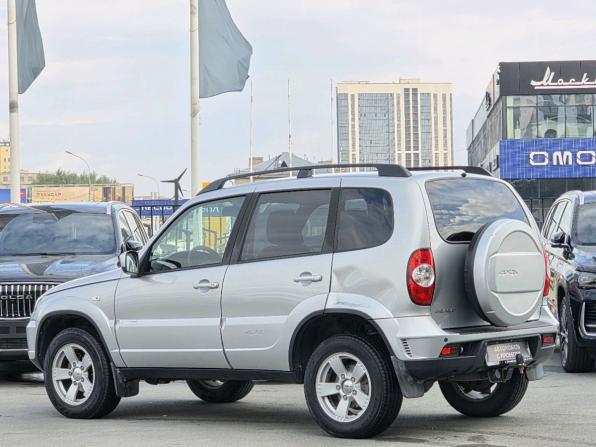 Chevrolet Niva I Рестайлинг с пробегом 2018 года, цена 715 000 рублей, 58205 км, внедорожник, Автокод Объявления