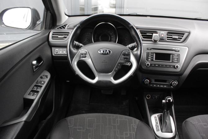 Kia Rio III Рестайлинг с пробегом 2017 года, цена 1 060 000 рублей, 173200 км, хэтчбек, Автокод Объявления