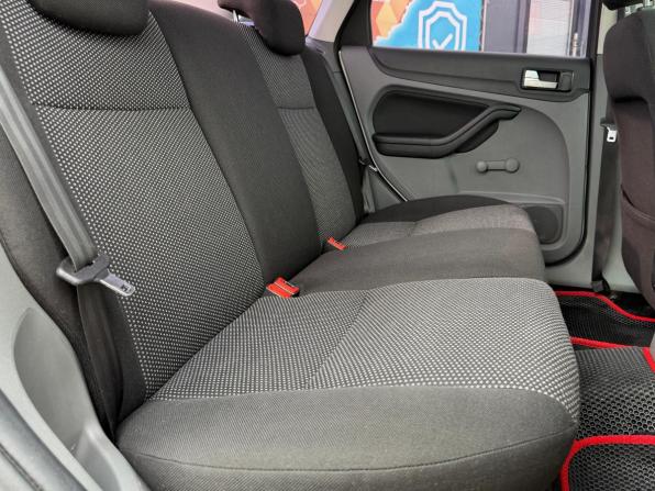 Ford Focus II Рестайлинг с пробегом 2010 года, цена 650 000 рублей, 177898 км, седан, Автокод Объявления