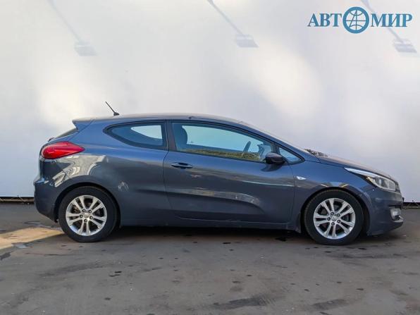 Kia Ceed II с пробегом 2013 года, цена 1 150 000 рублей, 135268 км, хэтчбек, Автокод Объявления