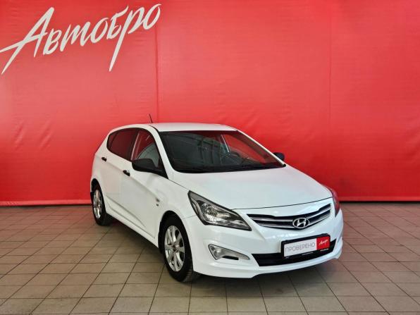 Hyundai Solaris I Рестайлинг с пробегом 2015 года, цена 1 015 000 рублей, 115000 км, хэтчбек, Автокод Объявления