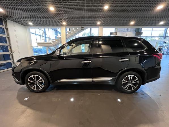 Mitsubishi Outlander III Рестайлинг 2 с пробегом 2017 года, цена 1 598 000 рублей, 269805 км, внедорожник, Автокод Объявления