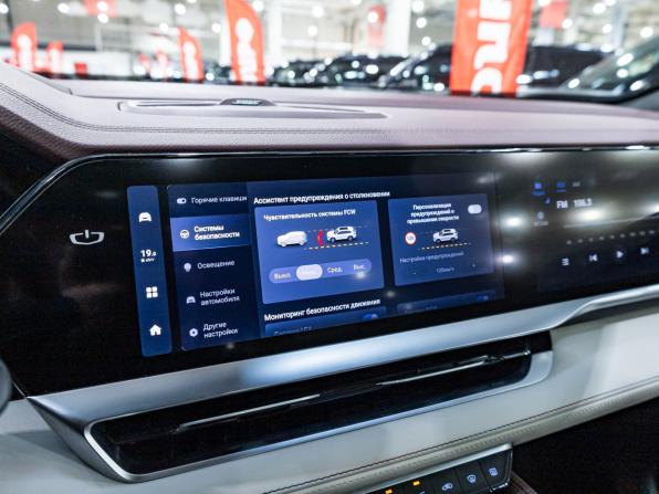 Geely Monjaro I с пробегом 2023 года, цена 3 249 585 рублей, 34445 км, внедорожник, Автокод Объявления