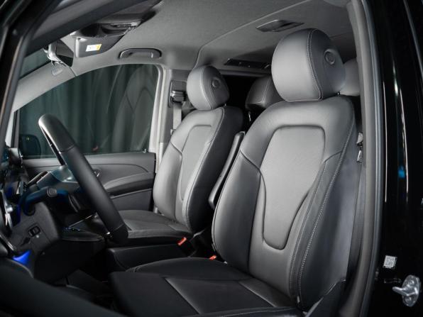 Mercedes-Benz V-Класс III (W447) Рестайлинг 2 с пробегом 2026 года, цена 14 890 000 рублей, 10 км, минивэн, Автокод Объявления