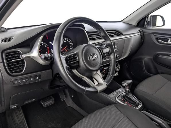 Kia Rio IV Рестайлинг с пробегом 2021 года, цена 1 665 000 рублей, 49961 км, седан, Автокод Объявления