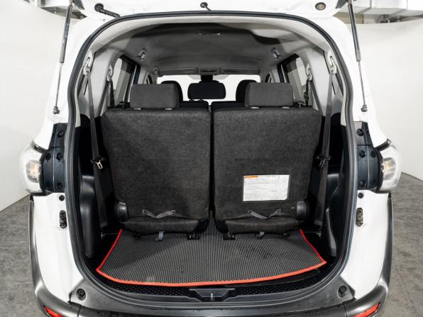 Toyota Sienta I Рестайлинг 2 с пробегом 2015 года, цена 1 149 500 рублей, 169168 км, компактвэн, Автокод Объявления