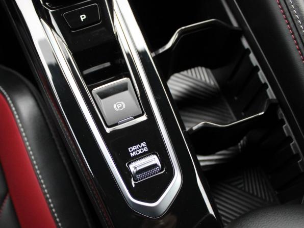 Geely Coolray I Рестайлинг с пробегом 2024 года, цена 2 179 000 рублей, 28225 км, внедорожник, Автокод Объявления