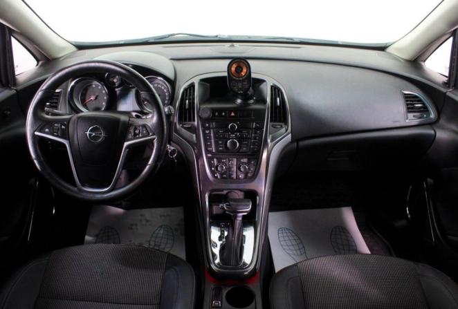 Opel Astra H Рестайлинг с пробегом 2010 года, цена 545 000 рублей, 238050 км, хэтчбек, Автокод Объявления