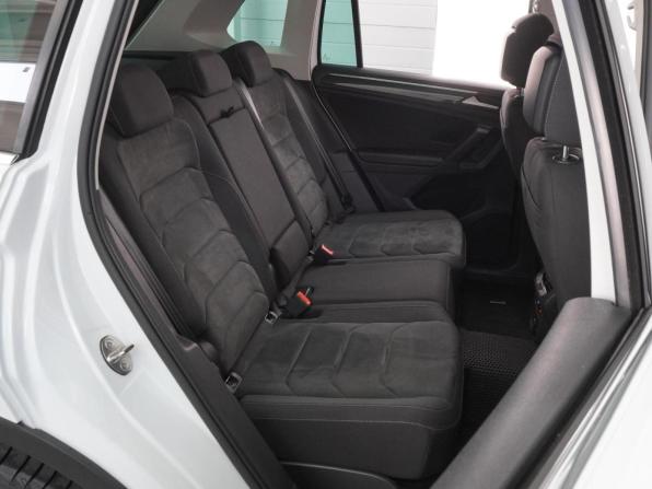 Volkswagen Tiguan II Рестайлинг с пробегом 2021 года, цена 3 149 000 рублей, 107869 км, внедорожник, Автокод Объявления
