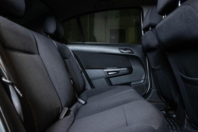 Opel Astra H Рестайлинг с пробегом 2011 года, цена 550 000 рублей, 168360 км, седан, Автокод Объявления