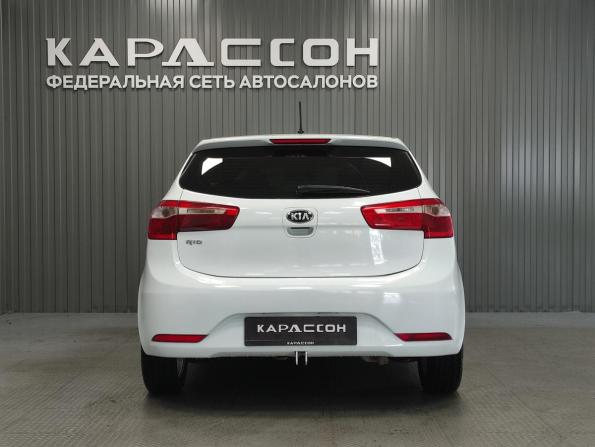 Kia Rio III с пробегом 2013 года, цена 690 000 рублей, 196000 км, хэтчбек, Автокод Объявления