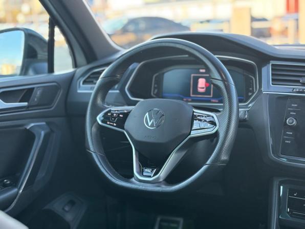 Volkswagen Tiguan II Рестайлинг с пробегом 2021 года, цена 4 050 000 рублей, 97300 км, внедорожник, Автокод Объявления