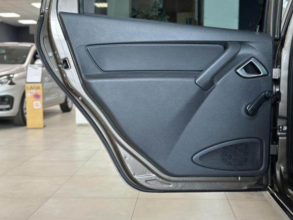 Lada (ВАЗ) Granta I Рестайлинг с пробегом 2024 года, цена 778 000 рублей, 19000 км, седан, Автокод Объявления