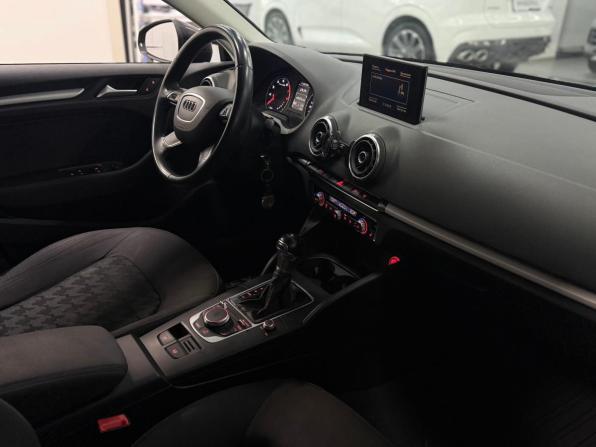 Audi A3 III (8V) с пробегом 2015 года, цена 1 700 000 рублей, 95830 км, седан, Автокод Объявления