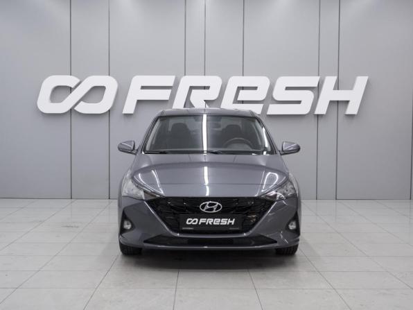 Hyundai Solaris II Рестайлинг с пробегом 2021 года, цена 1 799 000 рублей, 20178 км, седан, Автокод Объявления