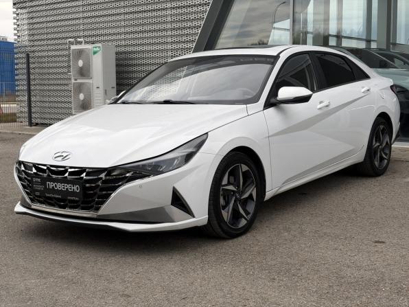 Hyundai Elantra VII (CN7) с пробегом 2022 года, цена 1 999 000 рублей, 90000 км, седан, Автокод Объявления