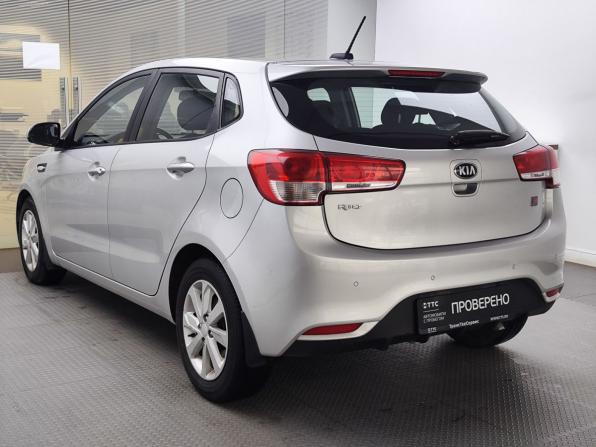 Kia Rio III Рестайлинг с пробегом 2017 года, цена 1 320 000 рублей, 86600 км, хэтчбек, Автокод Объявления