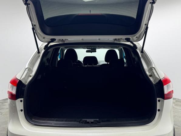 Nissan Qashqai II с пробегом 2014 года, цена 1 449 000 рублей, 134440 км, внедорожник, Автокод Объявления
