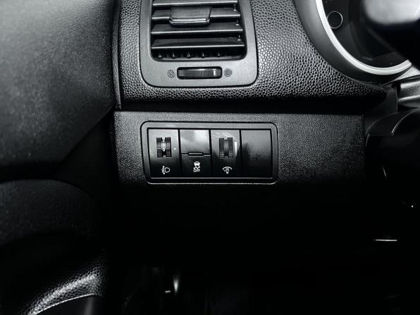 Kia Venga I с пробегом 2011 года, цена 850 000 рублей, 171000 км, компактвэн, Автокод Объявления