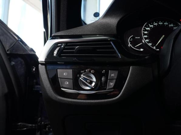 BMW 5 серии VII (G30/G31/G38) с пробегом 2018 года, цена 3 098 000 рублей, 133693 км, седан, Автокод Объявления