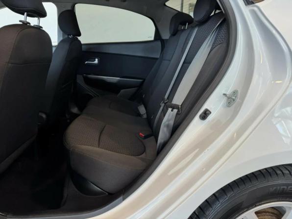 Kia Rio III Рестайлинг с пробегом 2017 года, цена 938 000 рублей, 266484 км, седан, Автокод Объявления