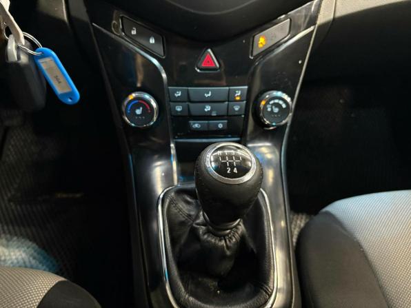 Chevrolet Cruze I с пробегом 2012 года, цена 520 000 рублей, 234000 км, хэтчбек, Автокод Объявления