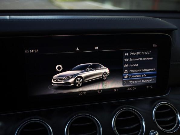 Mercedes-Benz E-Класс V (W213 S213 C238) с пробегом 2018 года, цена 3 144 852 рубля, 124257 км, седан, Автокод Объявления