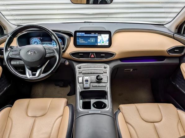 Hyundai Santa Fe IV Рестайлинг с пробегом 2022 года, цена 3 990 000 рублей, 28562 км, внедорожник, Автокод Объявления
