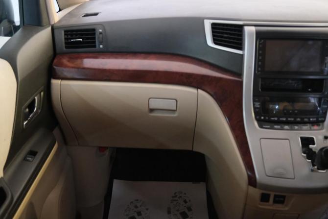 Toyota Alphard I с пробегом 2009 года, цена 2 399 000 рублей, 226000 км, минивэн, Автокод Объявления