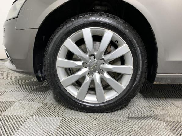 Audi A4 IV (B8) Рестайлинг с пробегом 2013 года, цена 1 550 000 рублей, 228026 км, универсал, Автокод Объявления