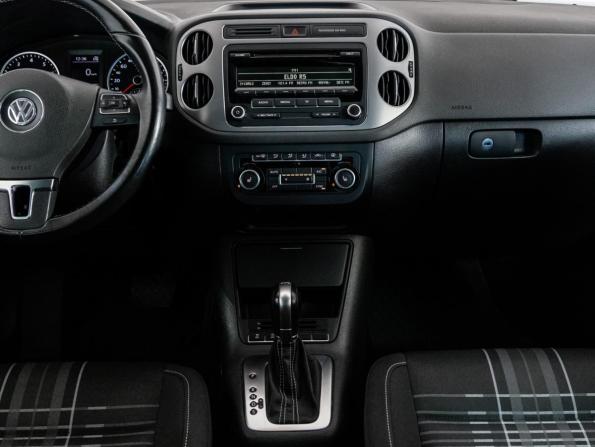 Volkswagen Tiguan I Рестайлинг с пробегом 2015 года, цена 1 599 000 рублей, 94811 км, внедорожник, Автокод Объявления
