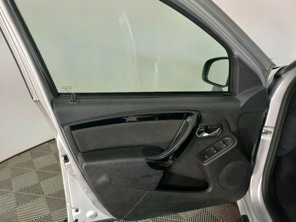 Renault Duster I Рестайлинг с пробегом 2019 года, цена 1 199 000 рублей, 196000 км, внедорожник, Автокод Объявления