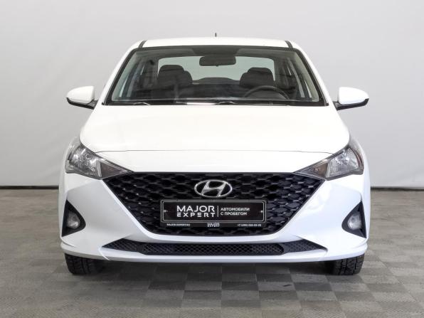 Hyundai Solaris II Рестайлинг с пробегом 2022 года, цена 1 565 000 рублей, 124258 км, седан, Автокод Объявления