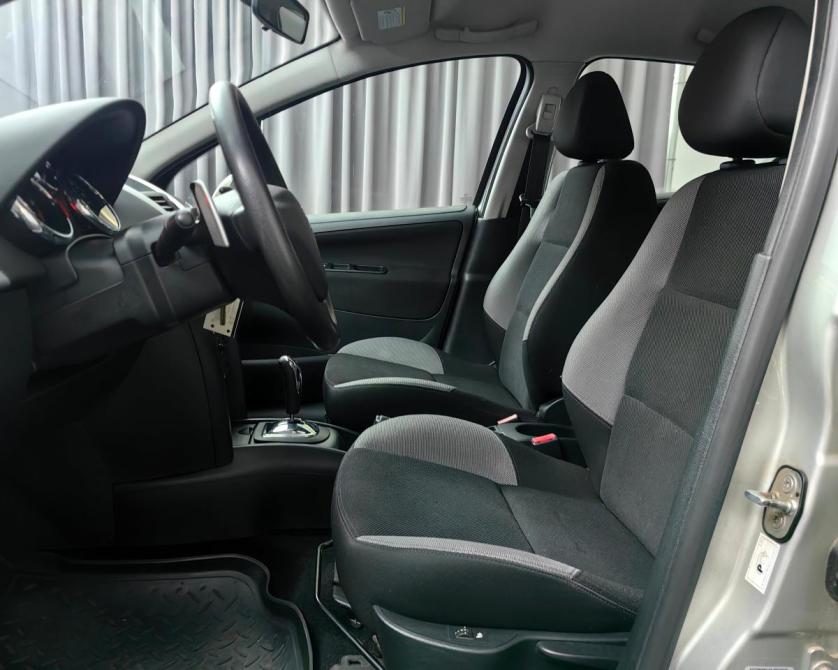 Peugeot 207 I Москва  - изображение 9