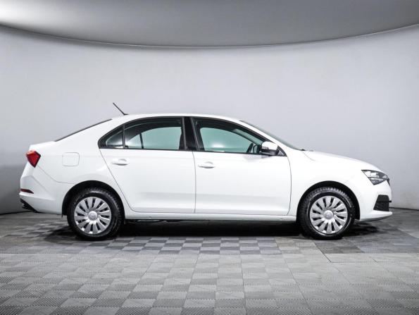 Skoda Rapid II с пробегом 2022 года, цена 1 890 000 рублей, 65466 км, лифтбек, Автокод Объявления