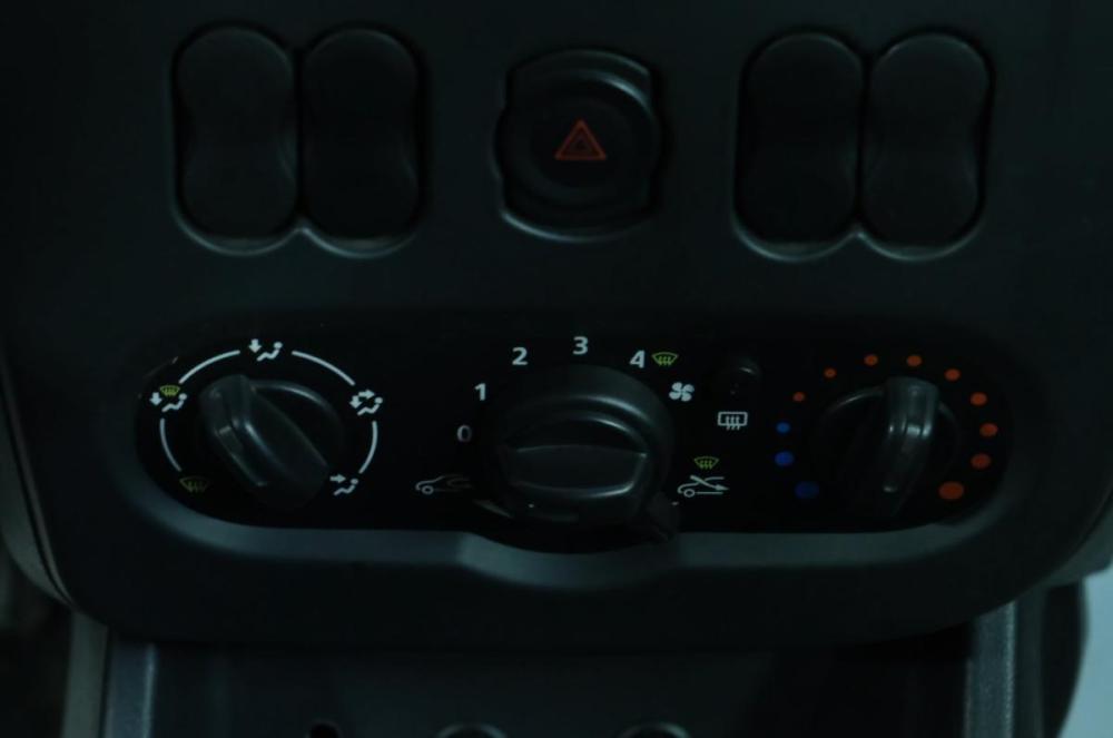 Renault Logan I Рестайлинг Омск  - изображение 14