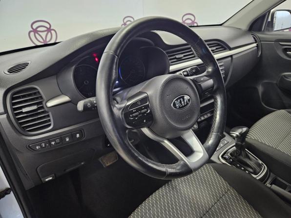 Kia Rio IV с пробегом 2019 года, цена 1 304 000 рублей, 129737 км, седан, Автокод Объявления
